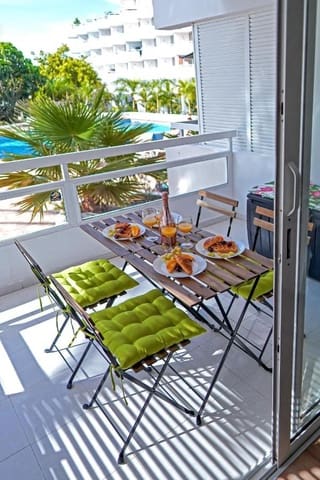 1 quarto Apartamento para venda em Playa de las Américas, Adeje com piscina - 320 000 € (Ref: 9271923)