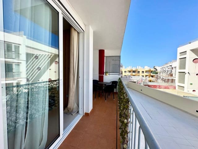 1 slaapkamer Flat te koop in Puerto Santiago, Santiago del Teide met zwembad garage - € 240.000 (Ref: 9271924)