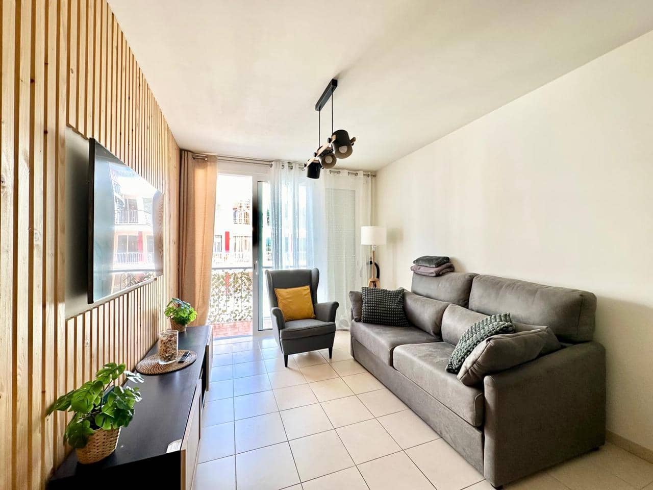 1 soveværelse Lejlighed til salg i Puerto Santiago med swimmingpool garage - € 240.000 (Ref: 9271924)