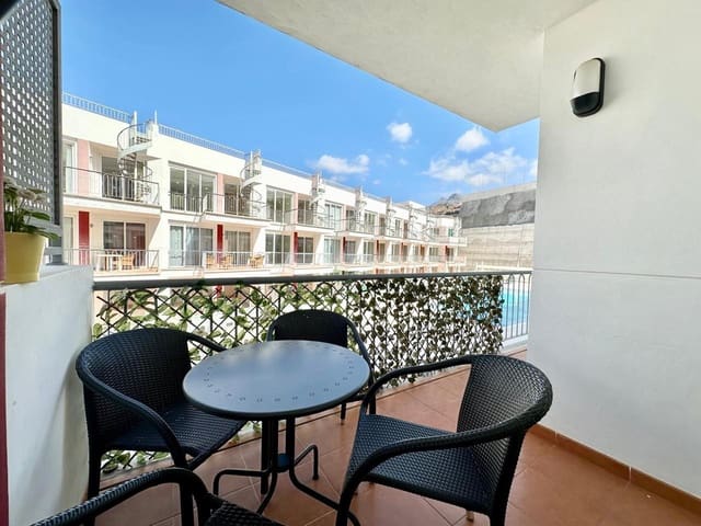 1 slaapkamer Flat te koop in Puerto Santiago, Santiago del Teide met zwembad garage - € 240.000 (Ref: 9271924)