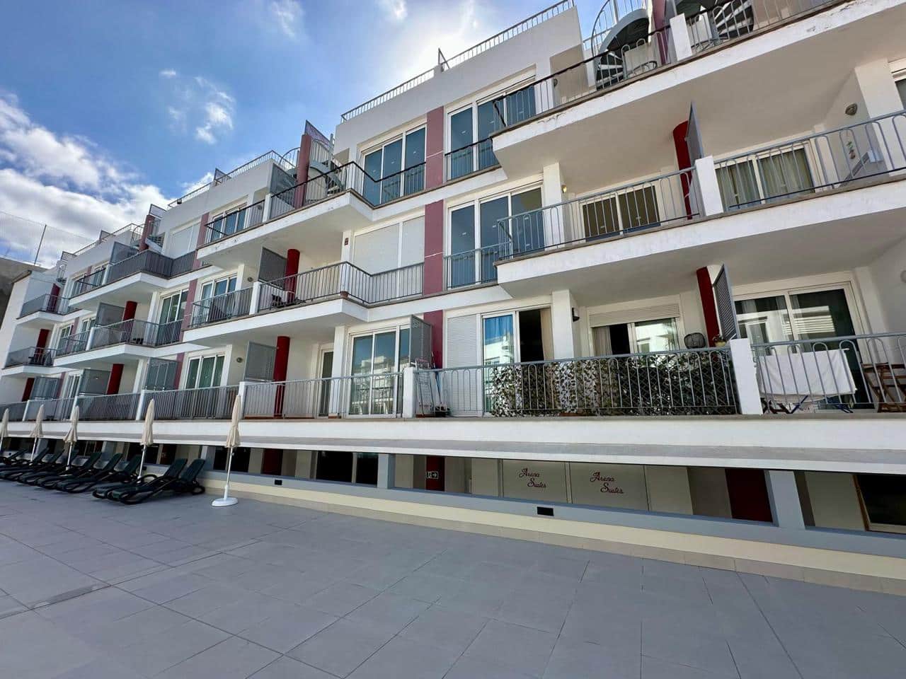 1 soveværelse Lejlighed til salg i Puerto Santiago med swimmingpool garage - € 240.000 (Ref: 9271924)