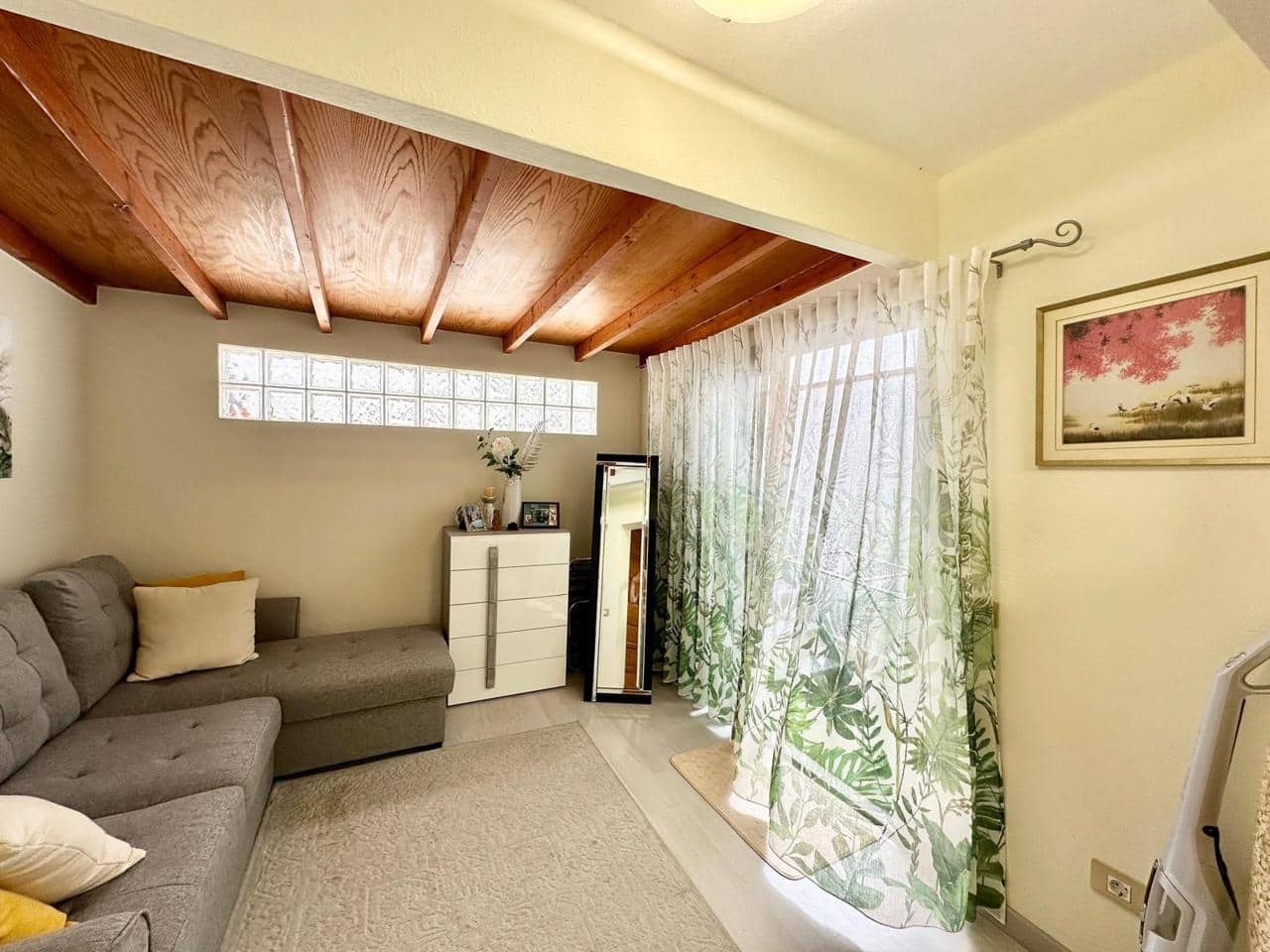 1 bedroom Flat for sale in Costa del Silencio with pool - € 250,000 (Ref: 9289512)