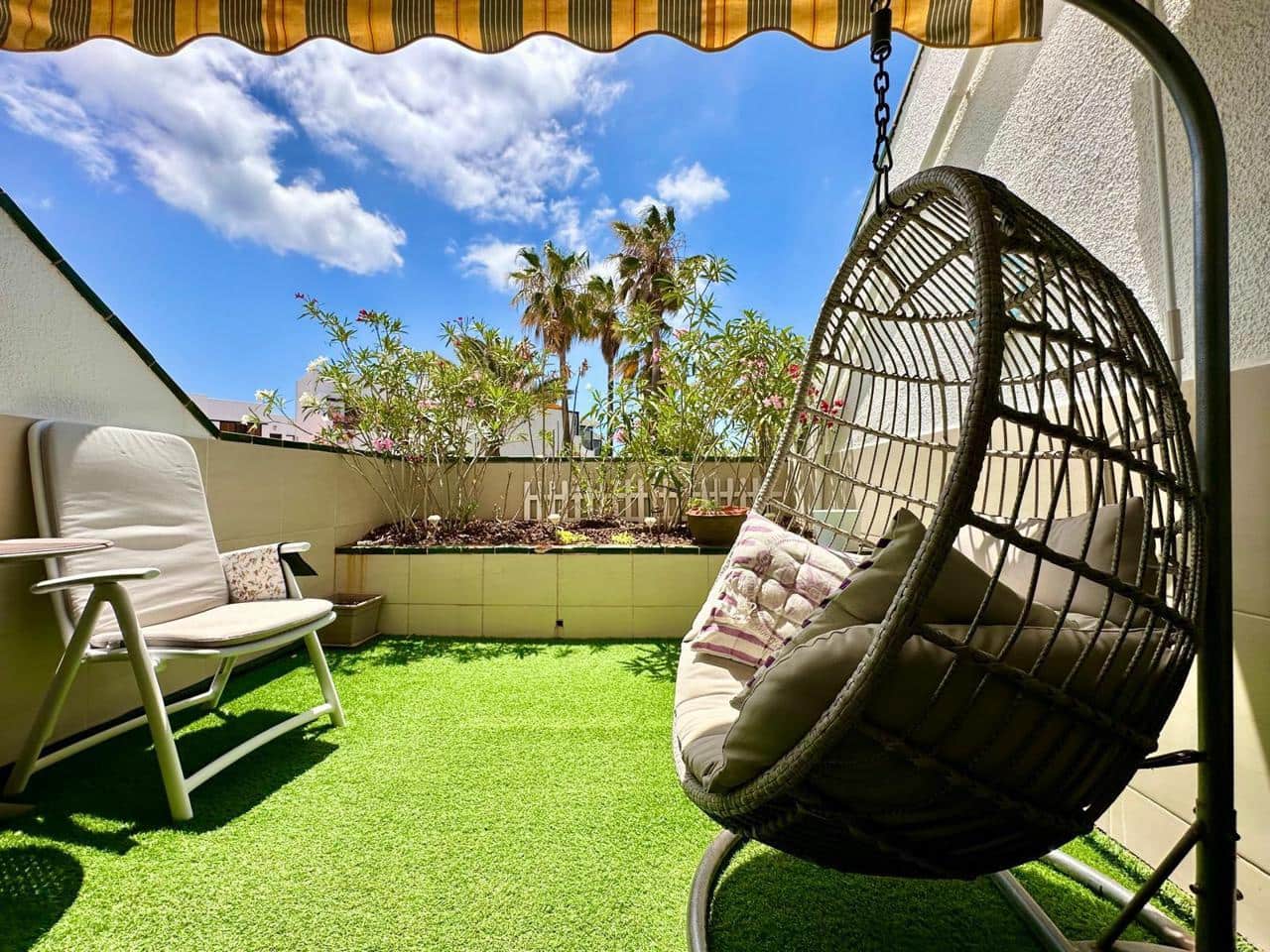 1 bedroom Flat for sale in Costa del Silencio with pool - € 250,000 (Ref: 9289512)