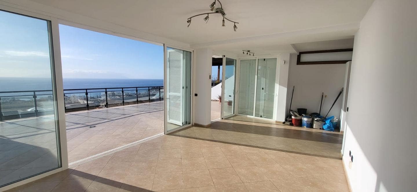 3 soveværelse Villa til salg i Costa Adeje med swimmingpool - € 850.000 (Ref: 9301264)