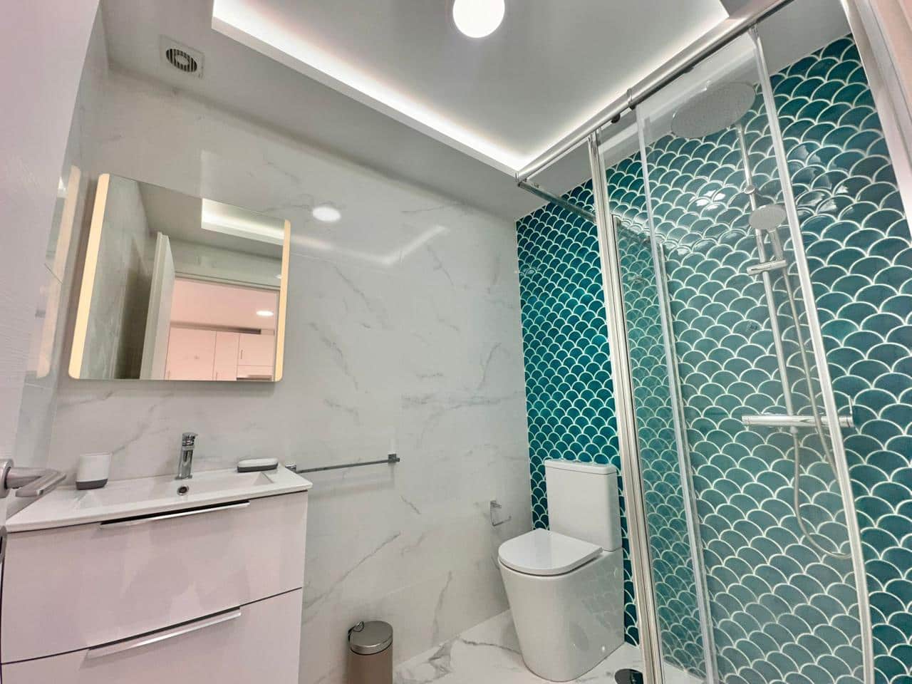 2 Zimmer Wohnung zu verkaufen in Los Cristianos mit Pool - 330.000 € (Ref: 9329788)