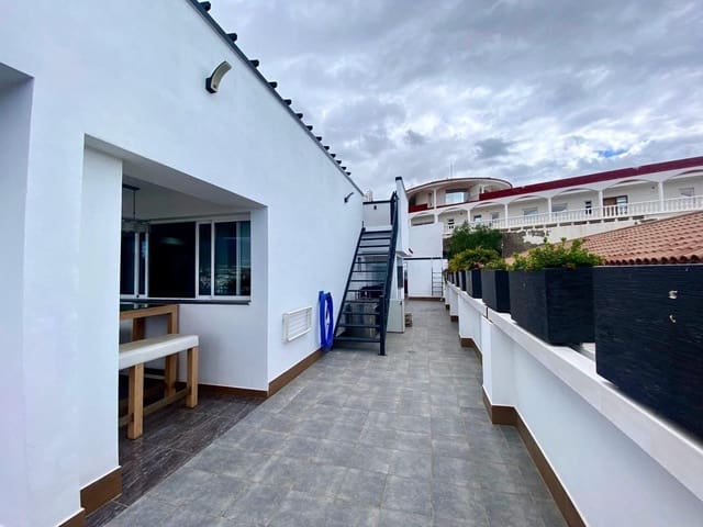 6 bedroom Villa for sale in Costa Adeje, Adeje with pool garage - € 1,995,000 (Ref: 9363349)