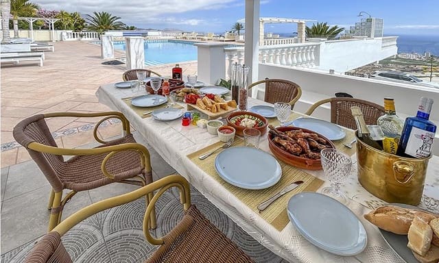 10 soveværelse Villa til salg i Tijoco Bajo, Adeje med swimmingpool - € 4.300.000 (Ref: 9380080)