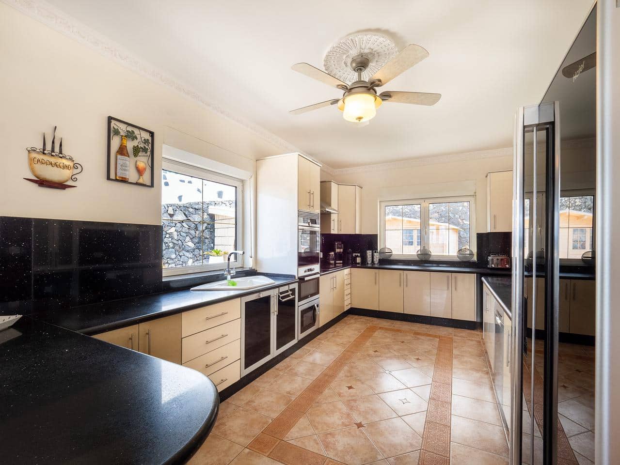 10 soverom Villa til salgs i Tijoco Bajo med svømmebasseng - € 4 300 000 (Ref: 9380080)