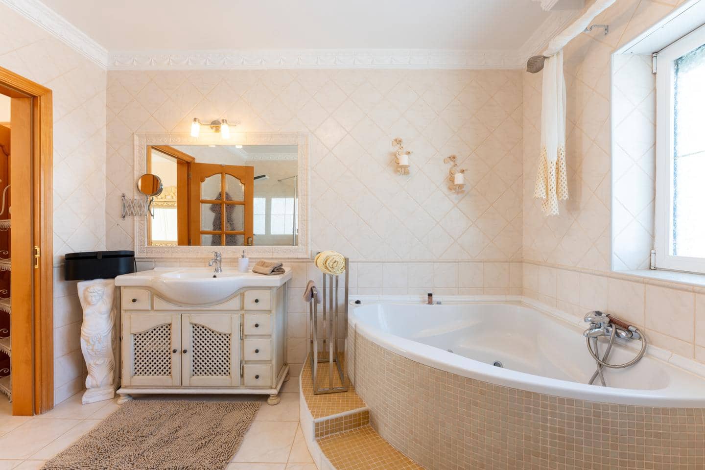 10 soverom Villa til salgs i Tijoco Bajo med svømmebasseng - € 4 300 000 (Ref: 9380080)