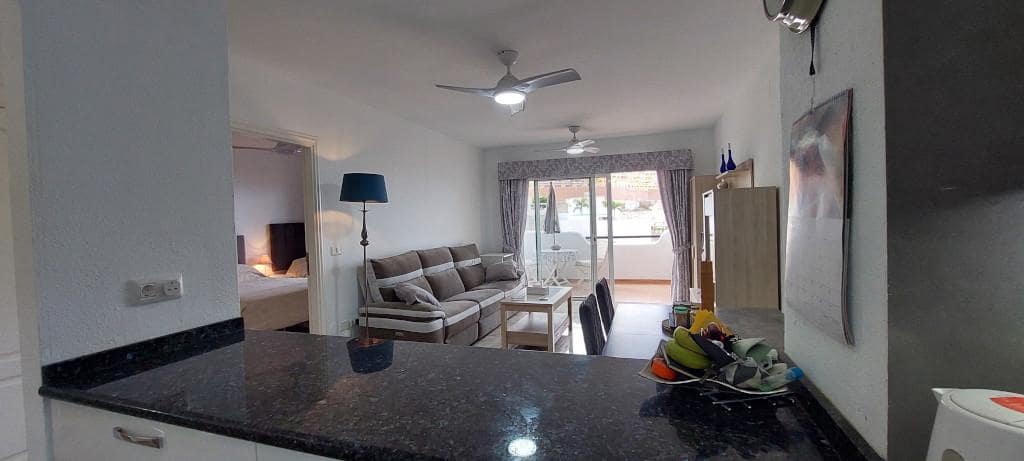 2 bedroom Flat for sale in Costa Adeje with pool garage - € 335,000 (Ref: 9394279)