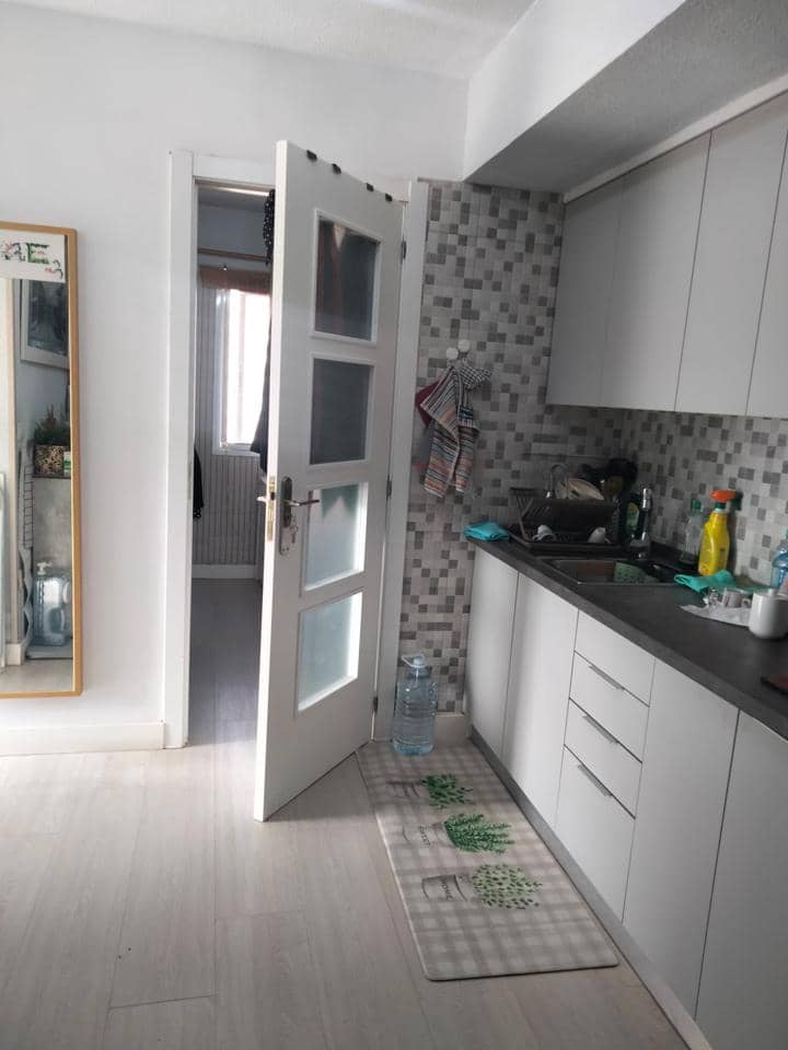 Piso de 2 habitaciones en Los Cristianos en venta con piscina garaje - 350.000 € (Ref: 9397886)