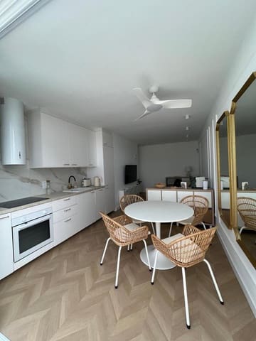 1 soverom Leilighet til salgs i Costa del Silencio, Arona med svømmebasseng - € 196 000 (Ref: 9414949)