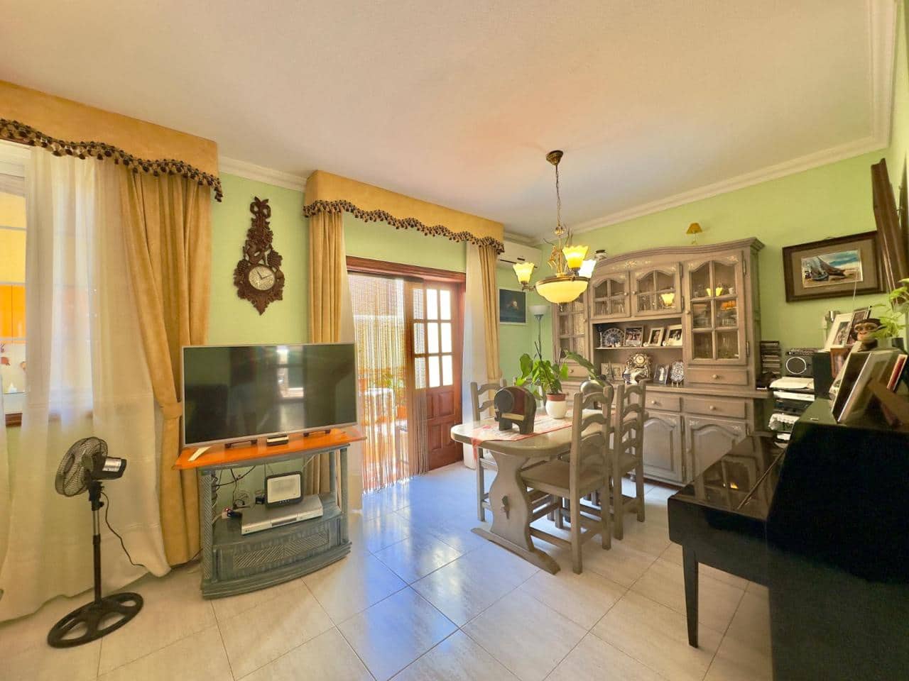 3 chambre Villa/Maison à vendre à Las Rosas (Las Galletas) avec garage - 399 900 € (Ref: 9421512)