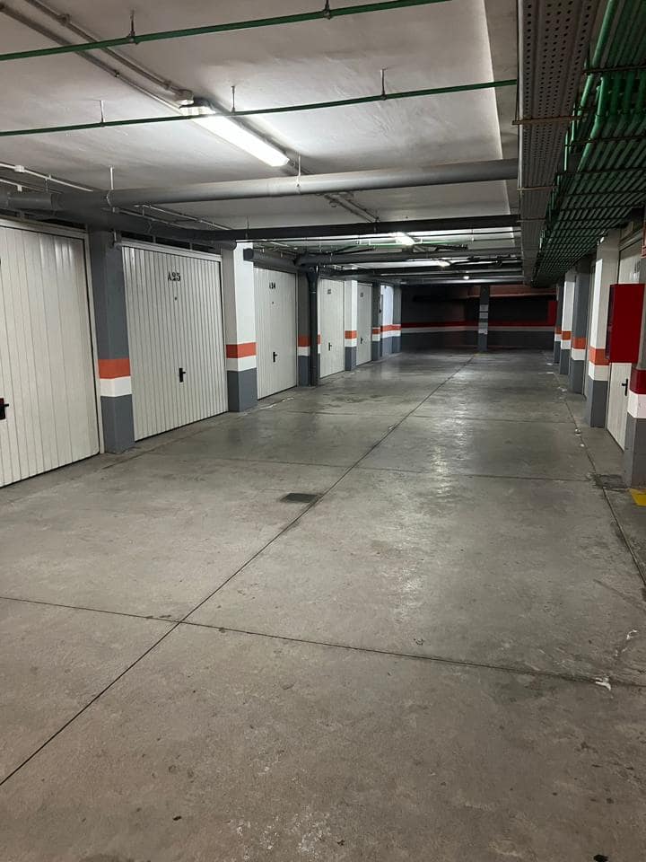 2 soverom Leilighet til salgs i Adeje med svømmebasseng garasje - € 380 000 (Ref: 9426416)