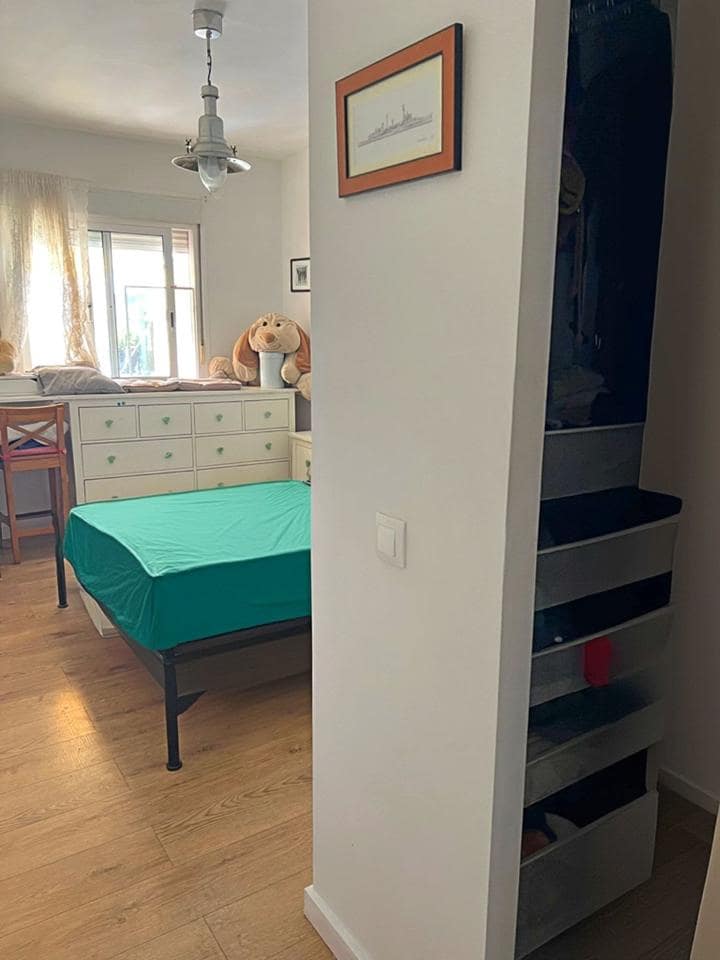 2 soverom Leilighet til salgs i Adeje med svømmebasseng garasje - € 380 000 (Ref: 9426416)