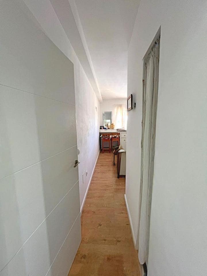 2 soverom Leilighet til salgs i Adeje med svømmebasseng garasje - € 380 000 (Ref: 9426416)