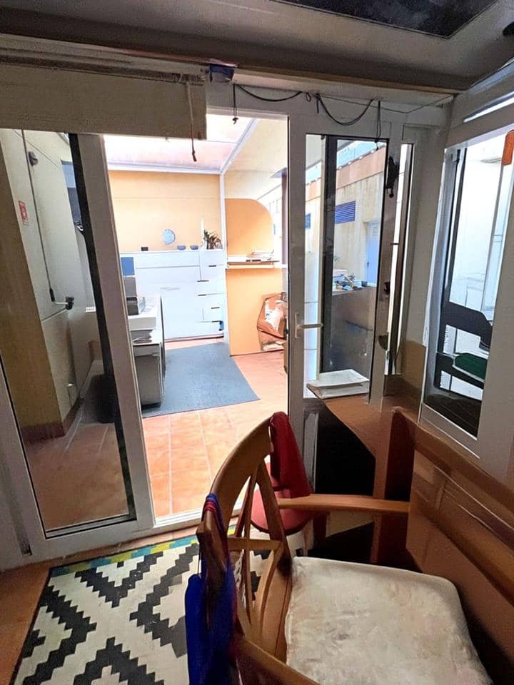 2 soverom Leilighet til salgs i Adeje med svømmebasseng garasje - € 380 000 (Ref: 9426416)