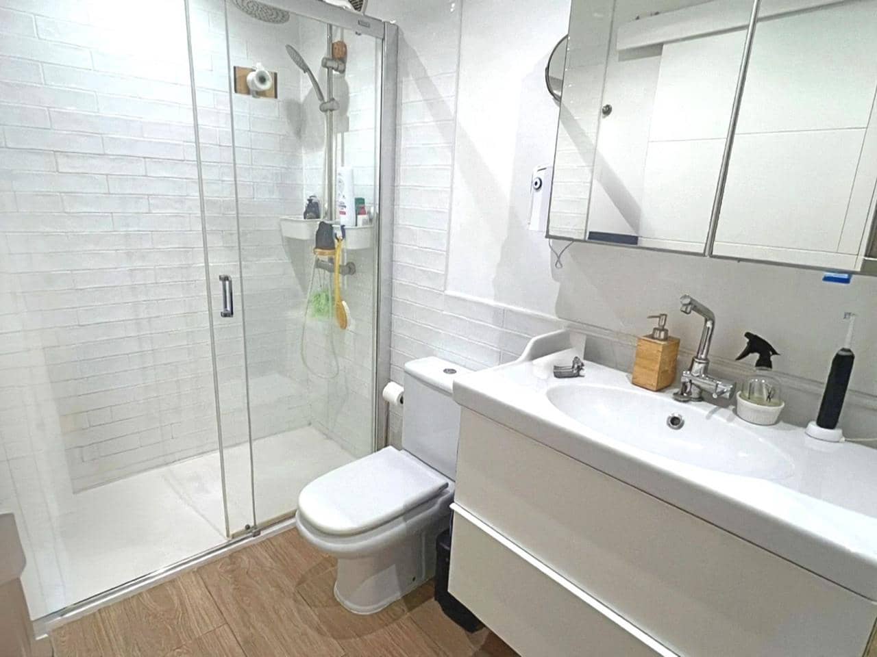 2 soverom Leilighet til salgs i Adeje med svømmebasseng garasje - € 380 000 (Ref: 9426416)