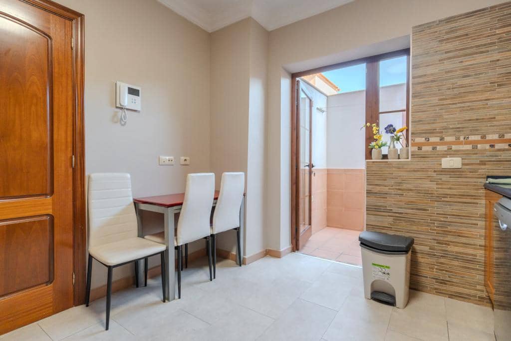 3 soverom Villa til salgs i Costa Adeje med svømmebasseng - € 1 280 000 (Ref: 9462823)