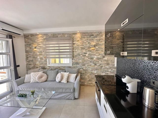 1 chambre Appartement à vendre à San Eugenio Bajo, Adeje avec piscine - 375 000 € (Ref: 9475649)