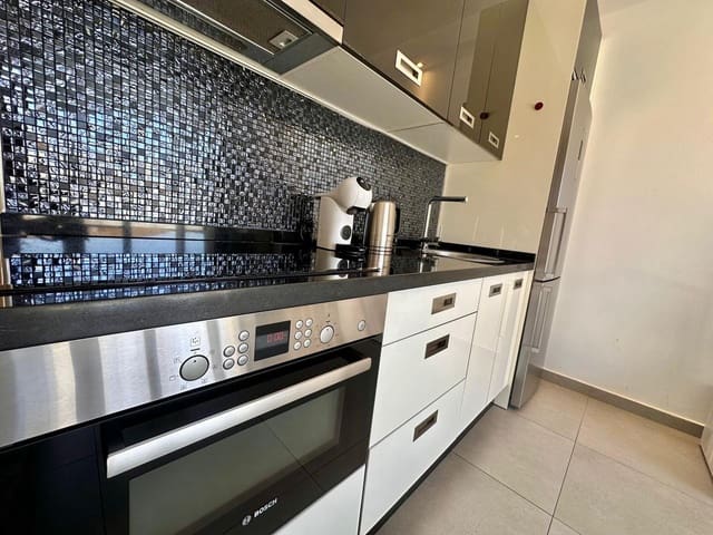 1 chambre Appartement à vendre à San Eugenio Bajo, Adeje avec piscine - 375 000 € (Ref: 9475649)