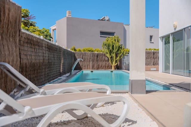 3 bedroom Villa for sale in Playa Paraiso, Adeje with pool - € 1,100,000 (Ref: 9500763)
