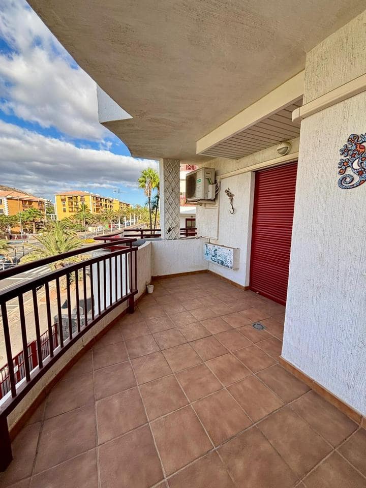 2 soverom Leilighet til salgs i Palm-Mar med svømmebasseng garasje - € 355 000 (Ref: 9503439)