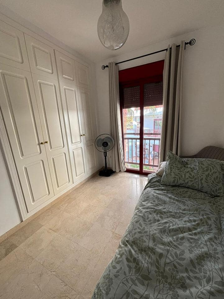 2 soverom Leilighet til salgs i Palm-Mar med svømmebasseng garasje - € 355 000 (Ref: 9503439)