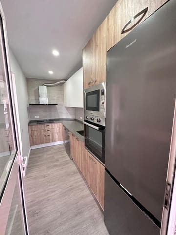 Piso de 2 habitaciones en Costa del Silencio, Arona en venta con piscina garaje - 269.000 € (Ref: 9516515)