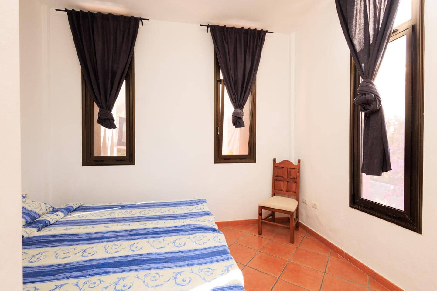 4 bedroom Finca/Country House for sale in Guia de Isora with garage - € 720,000 (Ref: 9536367)