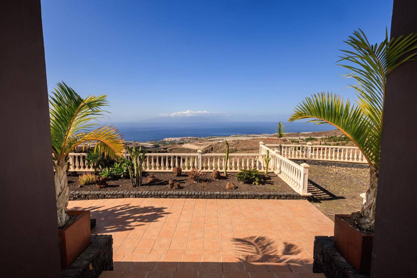 4 bedroom Finca/Country House for sale in Guia de Isora with garage - € 720,000 (Ref: 9536367)