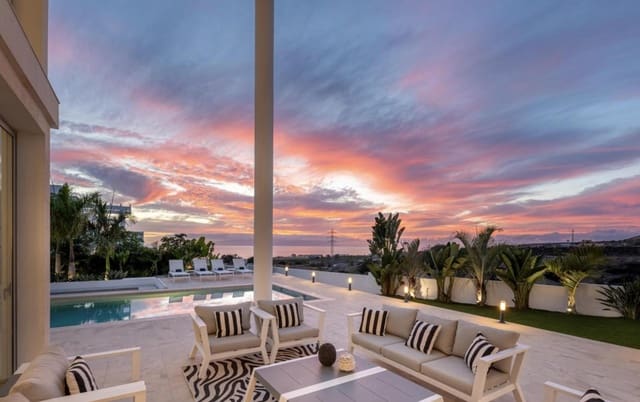 4 chambre Villa/Maison à vendre à Playa Paraiso, Adeje avec piscine - 2 950 000 € (Ref: 9580287)