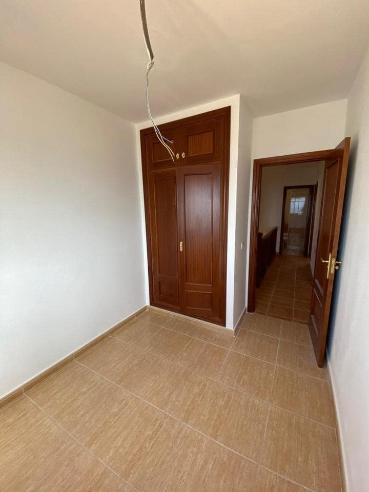 4 chambre Appartement à vendre à Llano del Camello avec piscine garage - 350 000 € (Ref: 9583537)