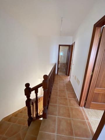 4 chambre Appartement à vendre à Llano del Camello, San Miguel de Abona avec piscine garage - 350 000 € (Ref: 9583537)