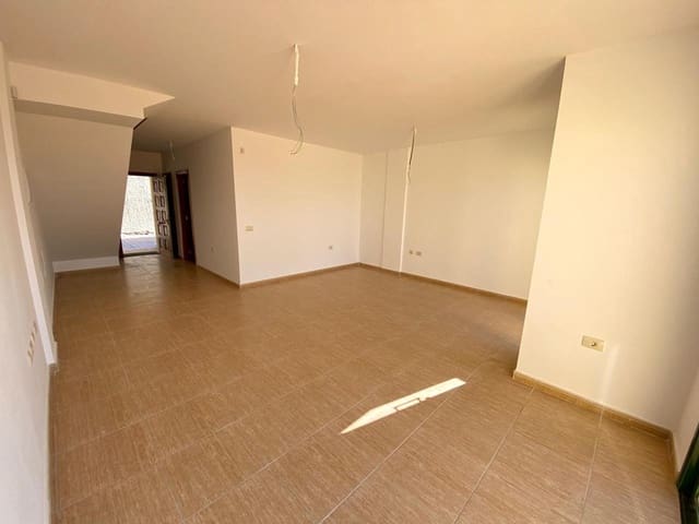 4 chambre Appartement à vendre à Llano del Camello, San Miguel de Abona avec piscine garage - 350 000 € (Ref: 9583537)