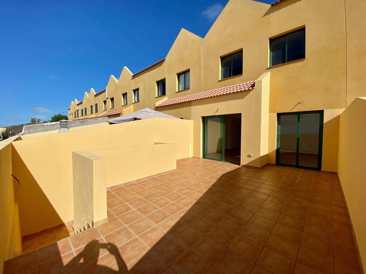 4 chambre Appartement à vendre à Llano del Camello avec piscine garage - 350 000 € (Ref: 9583537)