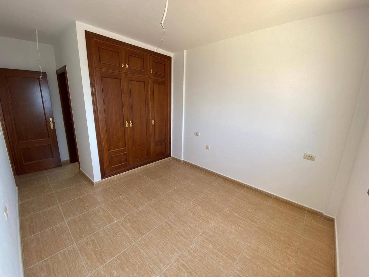 4 chambre Appartement à vendre à Llano del Camello avec piscine garage - 350 000 € (Ref: 9583537)