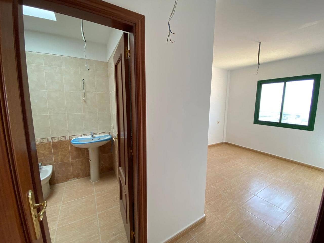 4 chambre Appartement à vendre à Llano del Camello avec piscine garage - 350 000 € (Ref: 9583537)