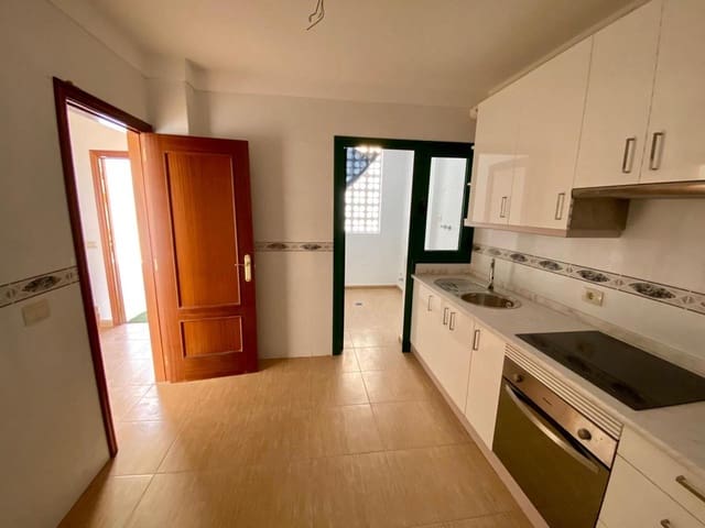 4 chambre Appartement à vendre à Llano del Camello, San Miguel de Abona avec piscine garage - 350 000 € (Ref: 9583537)