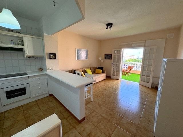 1 Zimmer Apartment zu verkaufen in Los Cristianos - 365.000 € (Ref: 9814972)