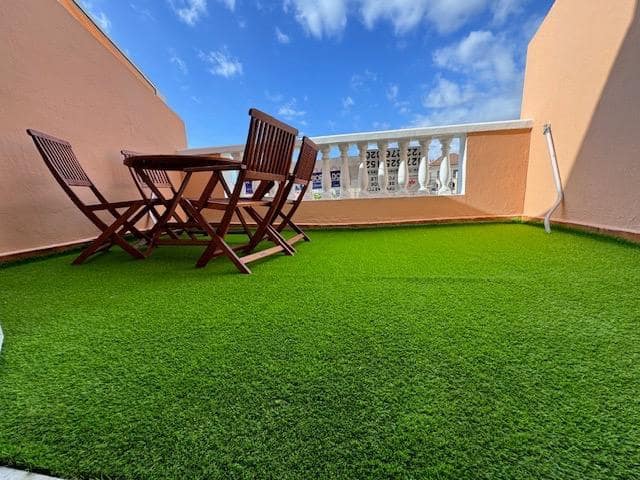 1 Zimmer Apartment zu verkaufen in Los Cristianos, Arona - 365.000 € (Ref: 9814972)