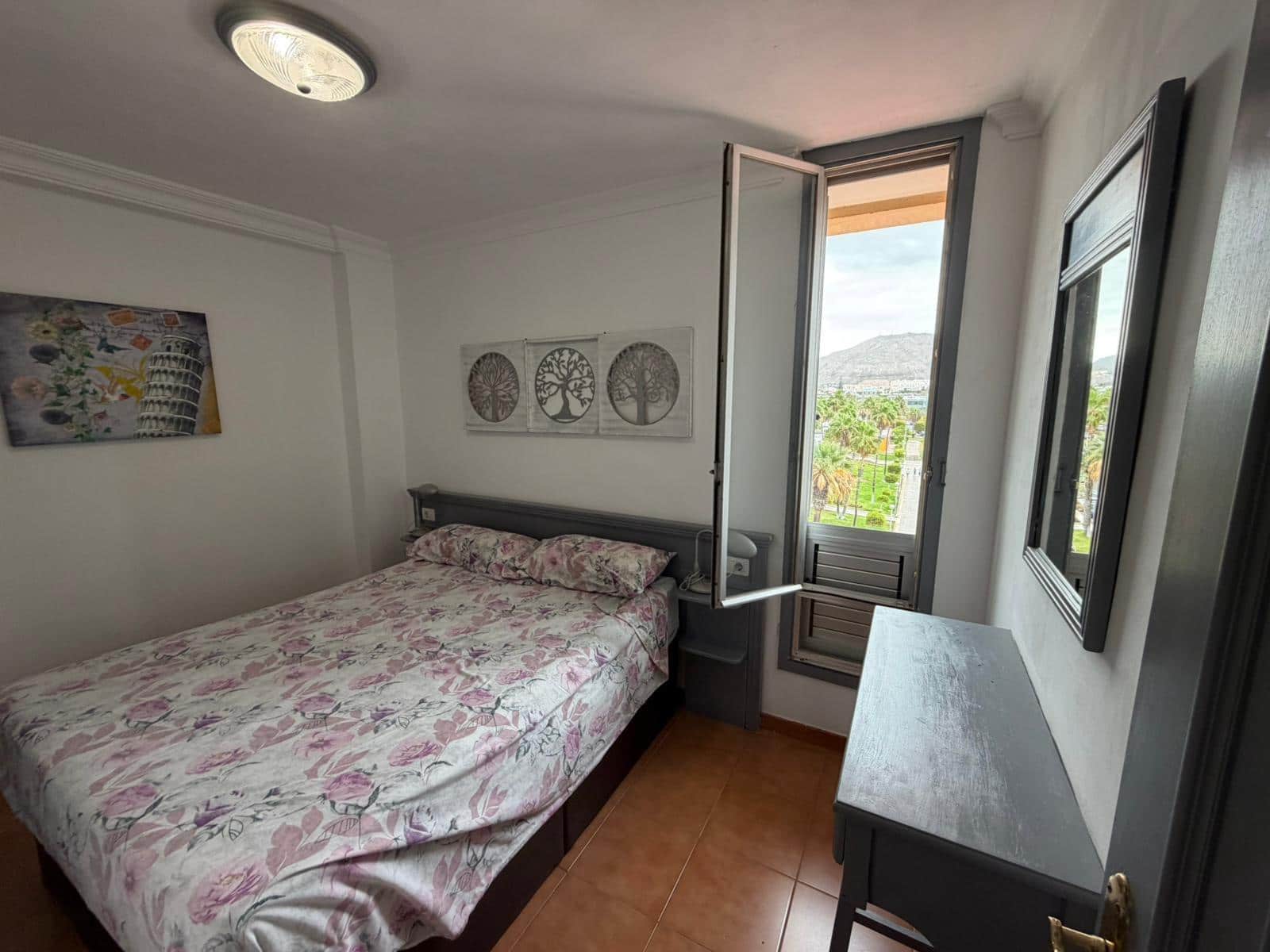 1 Zimmer Apartment zu verkaufen in Playa de las Americas mit Pool - 275.000 € (Ref: 9814974)