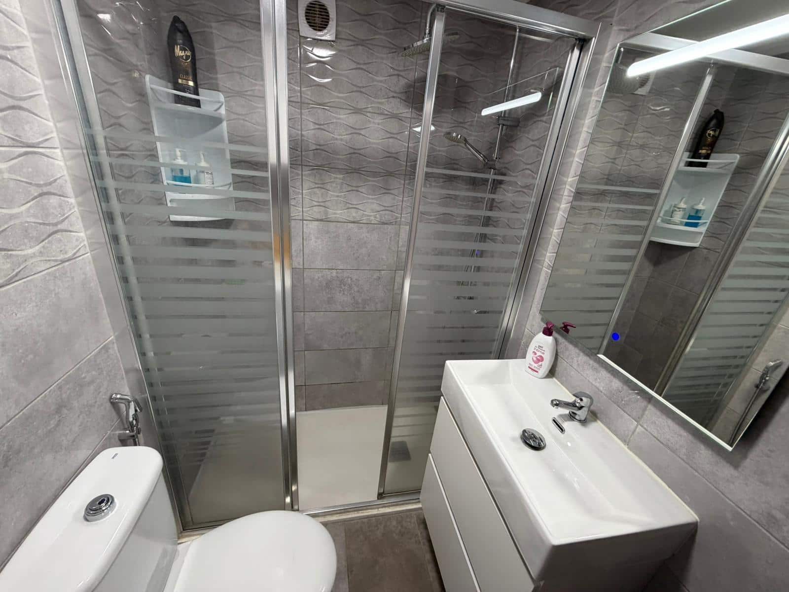 1 Zimmer Apartment zu verkaufen in Playa de las Americas mit Pool - 275.000 € (Ref: 9814974)
