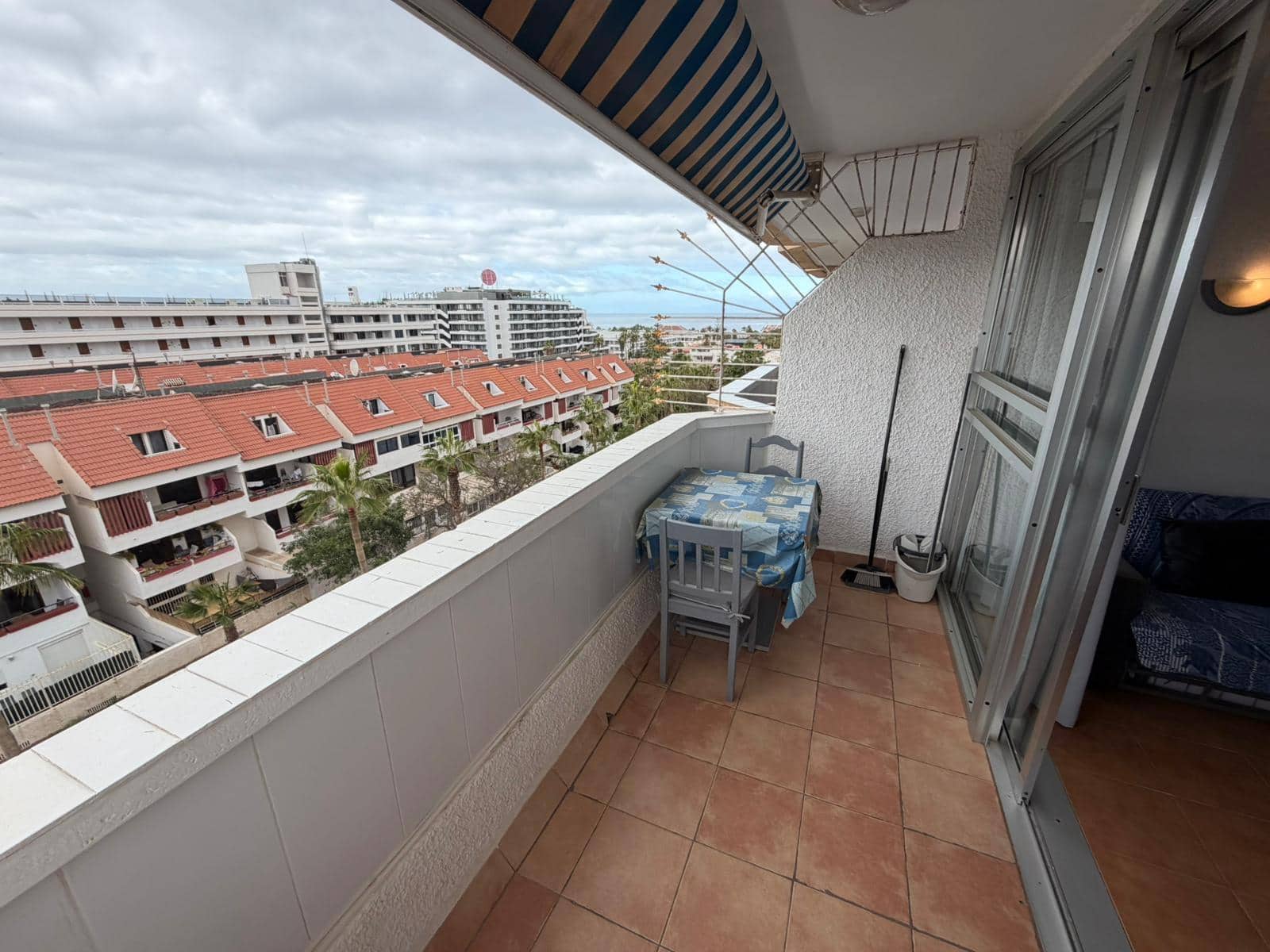 1 Zimmer Apartment zu verkaufen in Playa de las Americas mit Pool - 275.000 € (Ref: 9814974)