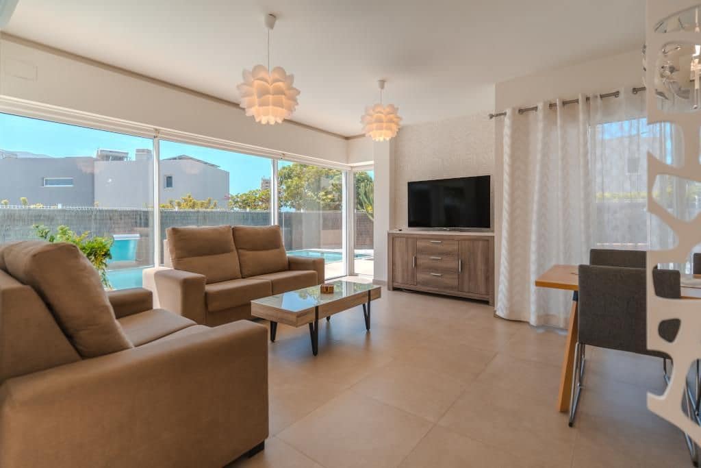 3 sovrum Villa till salu i Playa Paraiso - 1 075 000 € (Ref: 9814977)