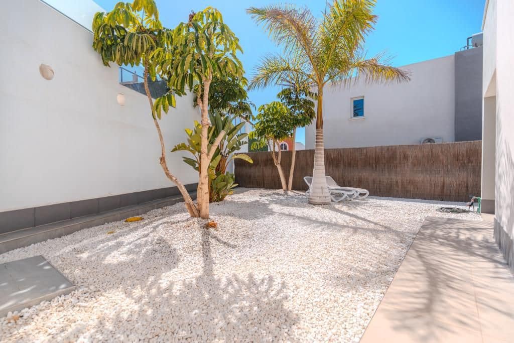 3 sovrum Villa till salu i Playa Paraiso - 1 075 000 € (Ref: 9814977)