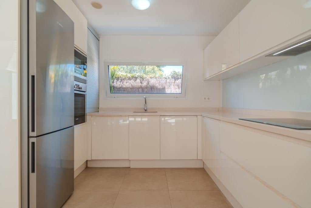 3 sovrum Villa till salu i Playa Paraiso - 1 075 000 € (Ref: 9814977)
