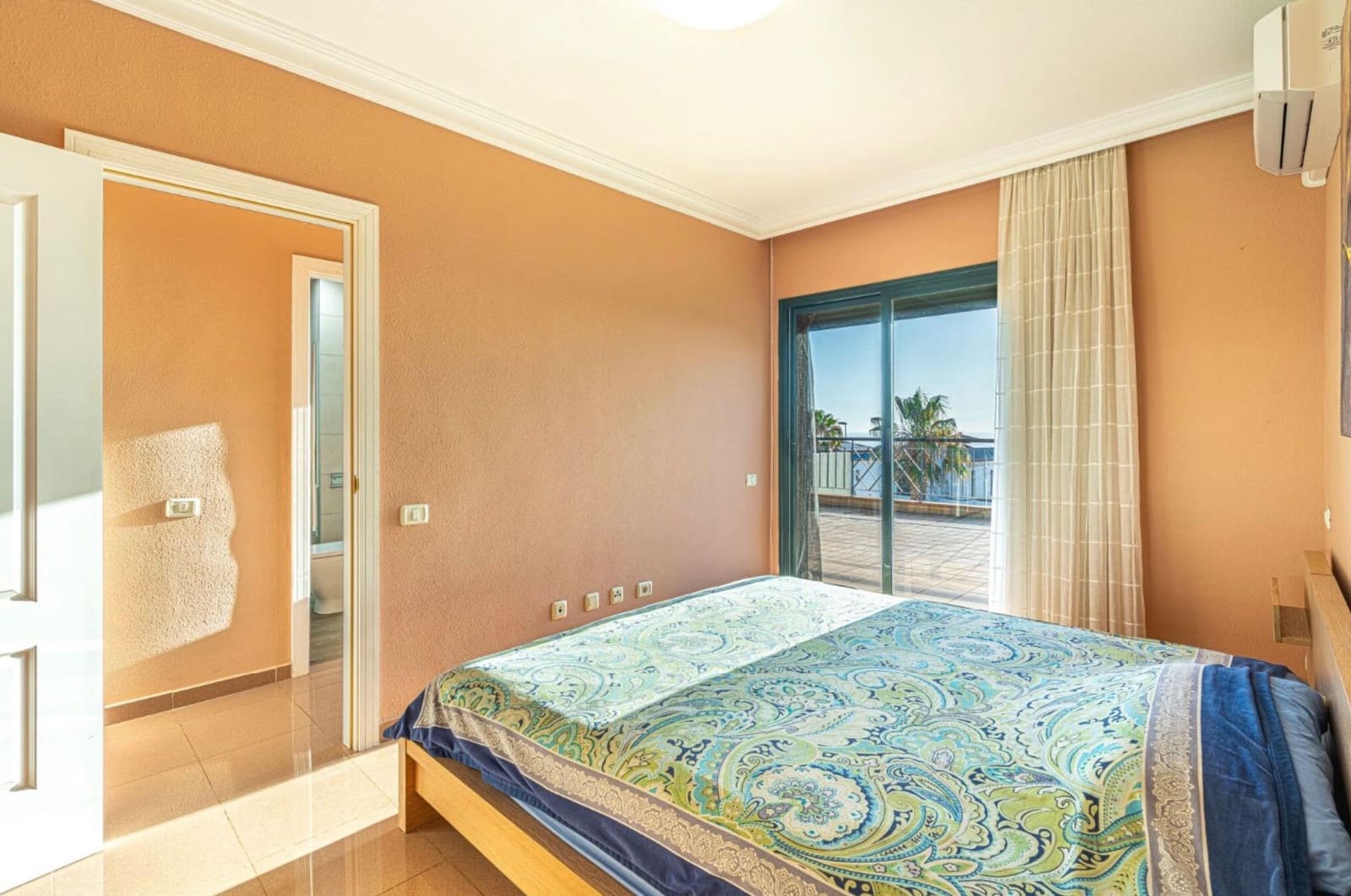 Apartamento de 3 habitaciones en La Caleta Adeje en venta - 795.000 € (Ref: 9814978)