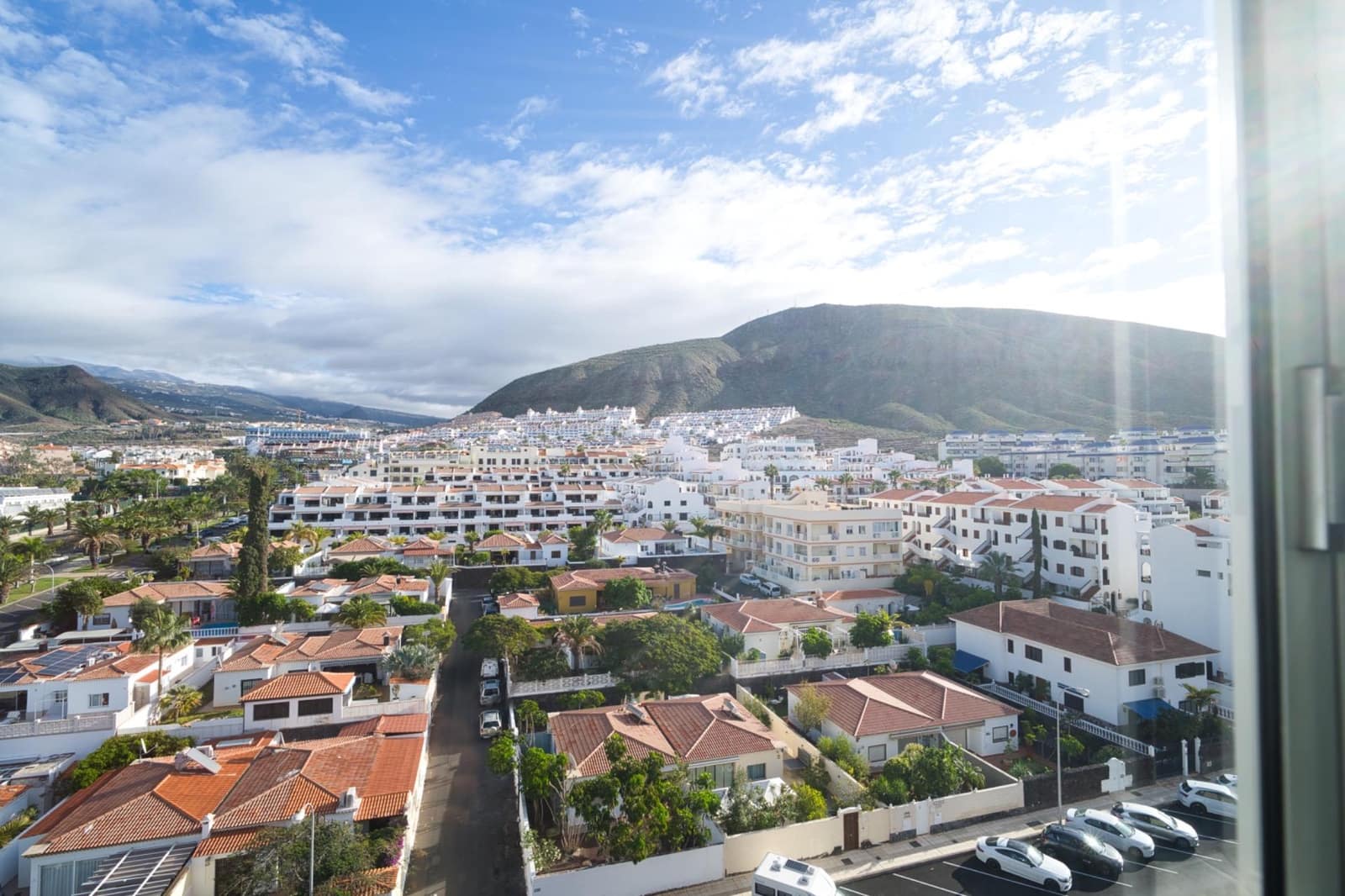 2 Zimmer Apartment zu verkaufen in Los Cristianos mit Pool - 499.000 € (Ref: 9814979)