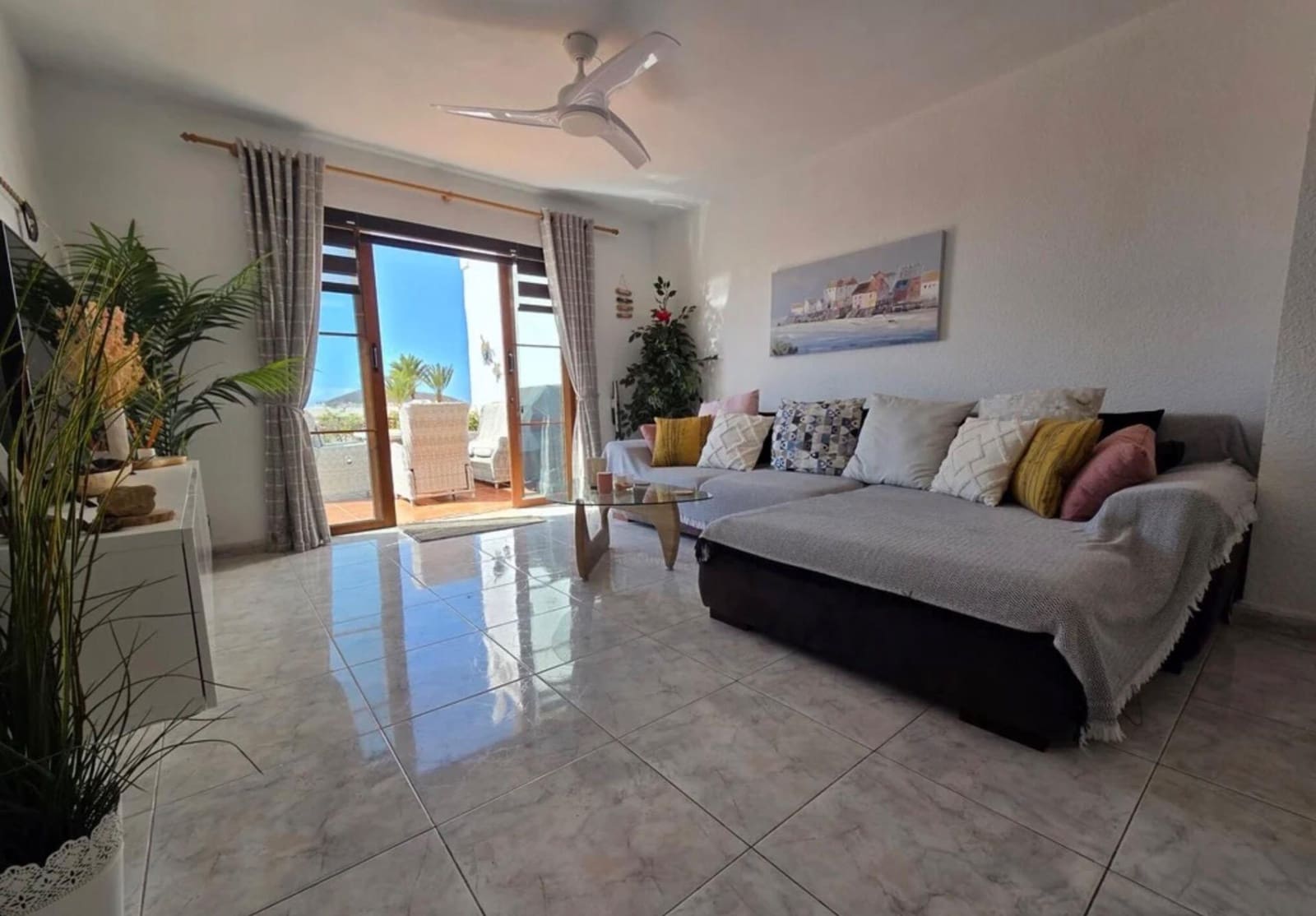2 Zimmer Apartment zu verkaufen in Los Cristianos mit Pool - 399.950 € (Ref: 9814981)